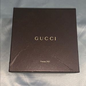 Gucci box